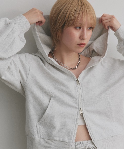 ad thie（アドティエ）の「ダブルジップ スウェットパーカー（パーカー・レディース・ブラウン/チャコール/ブラック/レッド/杢グレー/オートミール・MEDIUM/LARGE）」の8枚目の写真