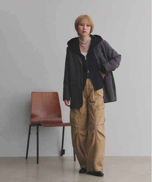 ad thie（アドティエ）の「ダブルジップ スウェットパーカー（パーカー・レディース・ブラウン/チャコール/ブラック/レッド/杢グレー/オートミール・MEDIUM/LARGE）」の17枚目の写真