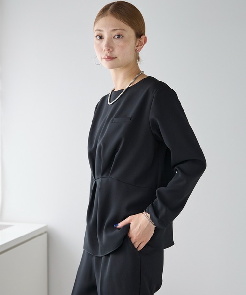 etre pret(エトレプレ)の「フロントタックプルオーバー(Tシャツ/カットソー・レディース・ネイビー/ブラック・7号/9号/11号/13号)」の4枚目の写真