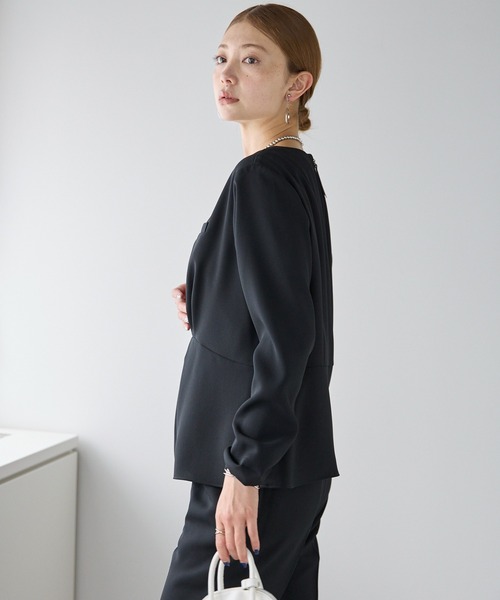 etre pret(エトレプレ)の「フロントタックプルオーバー(Tシャツ/カットソー・レディース・ネイビー/ブラック・7号/9号/11号/13号)」の5枚目の写真