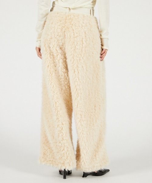 PRANK PROJECT(プランクプロジェクト)の「シンセティックファーパンツ / Synthetic Fur Pants(その他パンツ・レディース・グレー/オフホワイト・36/38)」の11枚目の写真