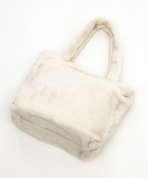 an meets zakka(アンミツザッカ)の「an meets zakka モコモコショートファービッグトートバッグ(トートバッグ・レディース・グレー/レオパード/ブラック/ホワイト/ベージュ・ONESIZE)」の15枚目の写真