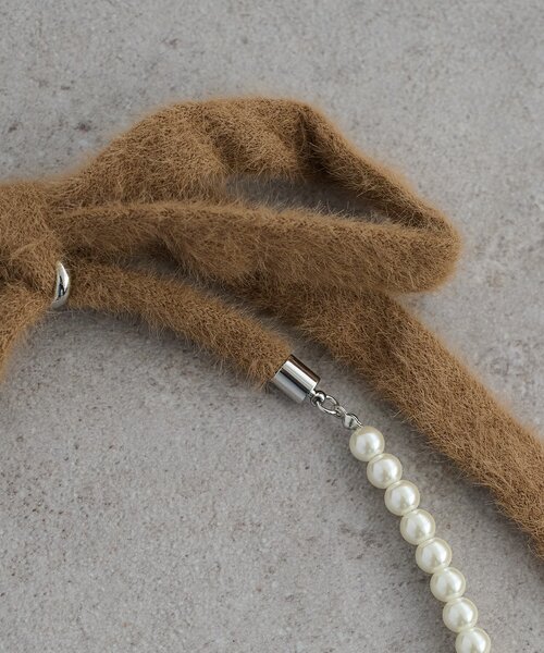 DISCOAT(ディスコート)の「【GOLDY】バックシャギーリボンパールネックレス(ネックレス・レディース・ブラック/ブラウン・FREE)」の3枚目の写真