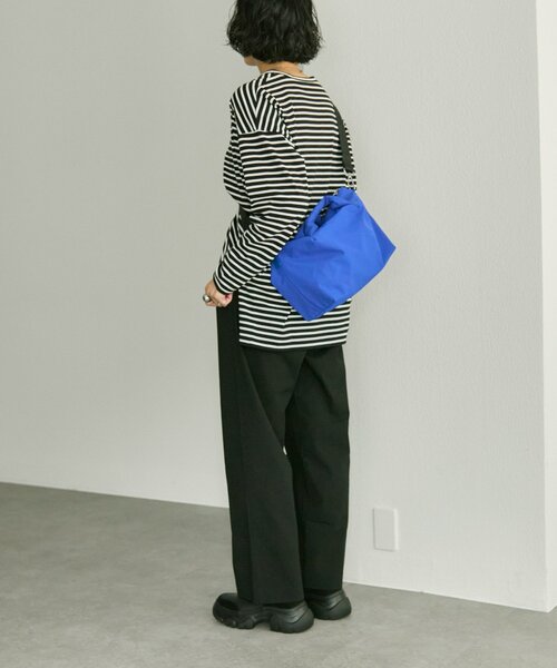 ear PAPILLONNER（イアパピヨネ）の「《撥水》ボストンバッグS（ボストンバッグ・レディース・ブラック/ブルー・FREE）」の12枚目の写真