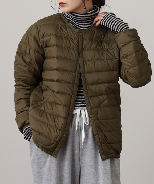 OMNES（オムネス）の「高密度ナイロンインナーダウンノーカラージャケット（ダウンジャケット/コート・レディース・アイボリー/カーキ/キャメル/ベージュ/ネイビー・WOMENS L/WOMENS M）」の15枚目の写真