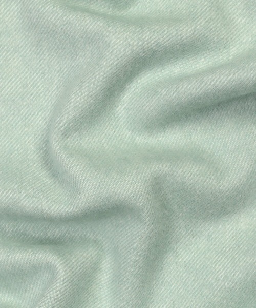 Paul Smith(ポールスミス)の「【オンラインショップ・一部店舗限定】"Cropped Logo" カシミヤブレンド マフラー / 255656 WCW(マフラー・レディース・オフホワイト/ミント/ラベンダー・FREE)」の6枚目の写真