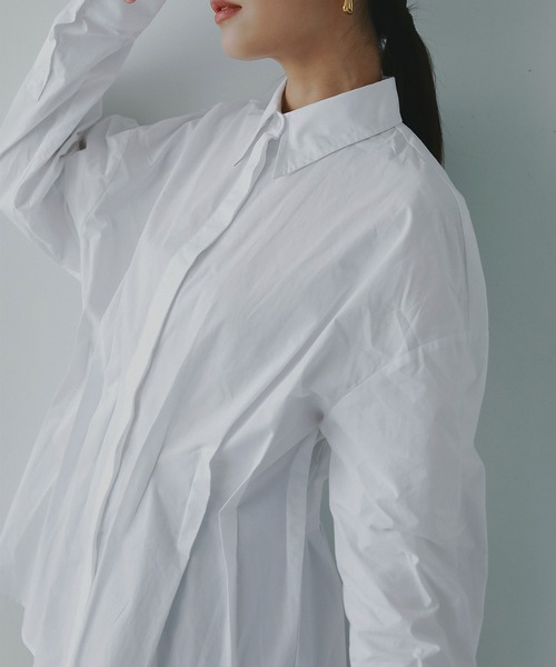 AJUGA.（アジュガ）の「ウエストタックシャツ（シャツ/ブラウス・レディース・チャコールグレー/ホワイト/ペールイエロー・S/M）」の2枚目の写真