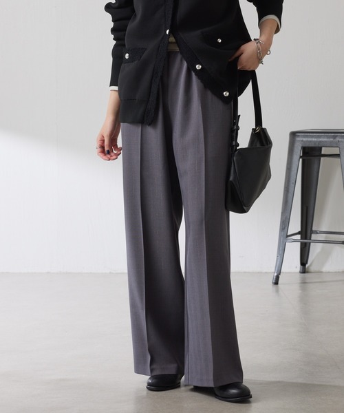 COLLAGE GALLARDAGALANTE（コラージュガリャルダガランテ）の「ラメストライプゴムベルトパンツ（スラックス・レディース・ベージュ/チャコールグレー・FREE）」の4枚目の写真