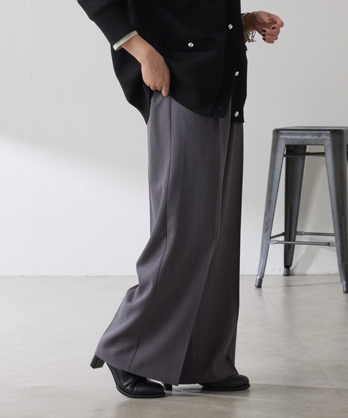 COLLAGE GALLARDAGALANTE（コラージュガリャルダガランテ）の「ラメストライプゴムベルトパンツ（スラックス・レディース・ベージュ/チャコールグレー・FREE）」の7枚目の写真