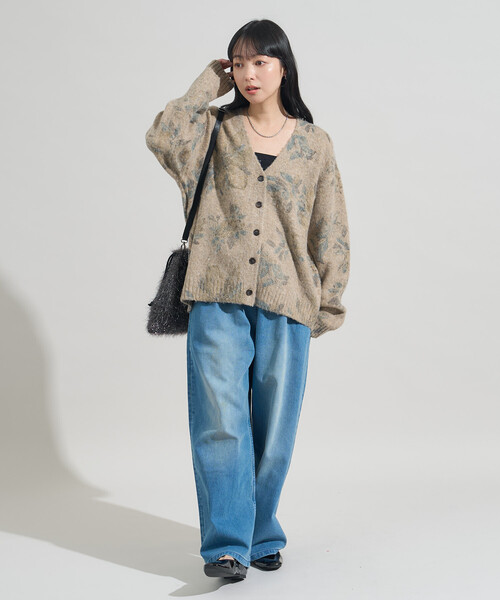 FREAK'S STORE(フリークスストア)の「フラワーペイント ニットカーディガン(カーディガン/ボレロ・レディース・ベージュ/グレー・フリ-)」の12枚目の写真