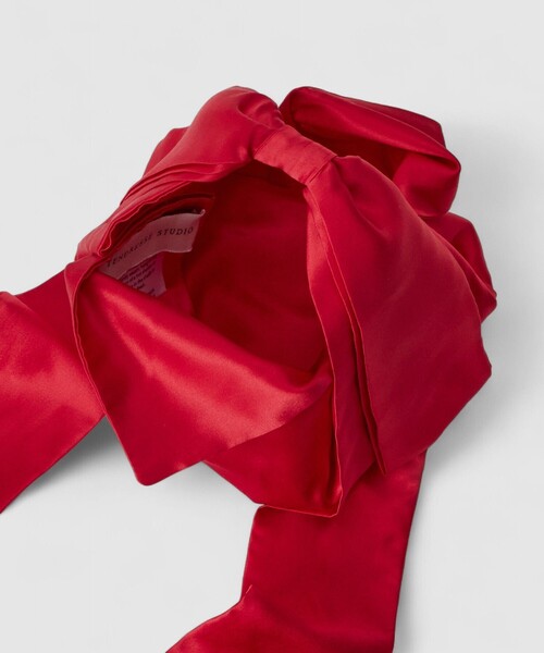 allureville(アルアバイル)の「【TENDRESSE STUDIO(テンドレッセ スタジオ)】BOW HANDLEハンドバッグ SMALL(ハンドバッグ・レディース・レッド/ブラック・FREE)」の7枚目の写真