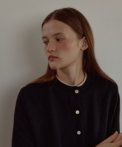 LETERIE(レテリー)の「LR BASIC LAYERED CARDIGAN_BLACK(カーディガン/ボレロ・レディース・ブラック・FREE)」の4枚目の写真