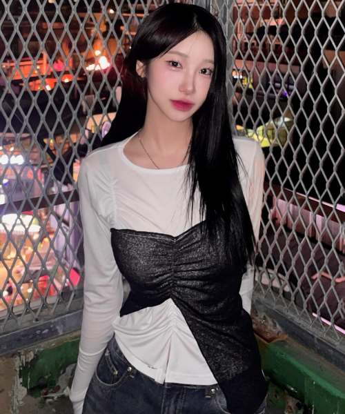 FLAREUP(フレアアップ)の「Bustier Layered Long Sleeve (FL-152_White)(Tシャツ/カットソー・レディース・ホワイト・OS)」の1枚目の写真