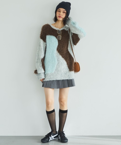 MIRROR STOKE（ミラーストーク）の「【ZOZO限定】ACCENT MTERIAL KNIT PULLOVER/アクセントマテリアルニットプルオーバー（ニット/セーター・レディース・ブルー/イエロー/ワインレッド・MEDIUM）」の19枚目の写真