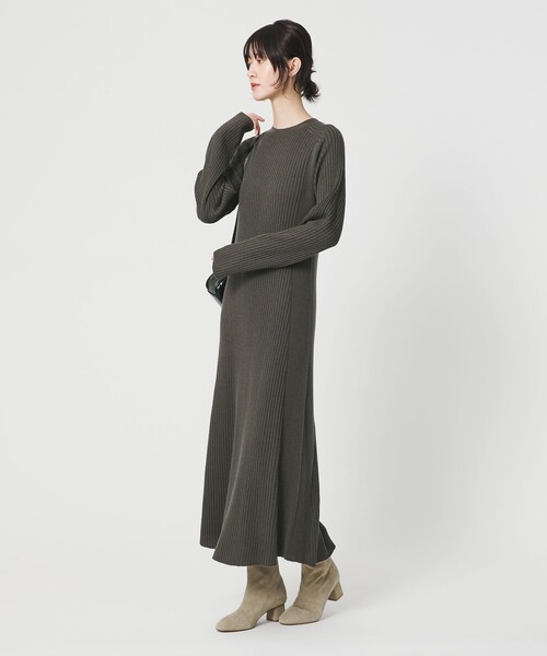BEAUTY&YOUTH UNITED ARROWS（ビューティーアンドユースユナイテッドアローズ）の「【WEB限定 Wardrobe DAILY MINIMAL】リブニットフレアワンピース（ワンピース・レディース・ネイビー/モカ/ブラック・M/S）」の12枚目の写真