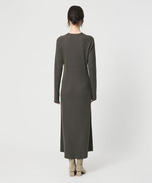 BEAUTY&YOUTH UNITED ARROWS（ビューティーアンドユースユナイテッドアローズ）の「【WEB限定 Wardrobe DAILY MINIMAL】リブニットフレアワンピース（ワンピース・レディース・ネイビー/モカ/ブラック・M/S）」の15枚目の写真