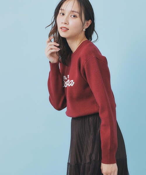 index(インデックス)の「パール調ロゴクルーネックニット【洗濯機OK】(ニット/セーター・レディース・ボルドー/オフホワイト/ブラック・36/38/40)」の8枚目の写真