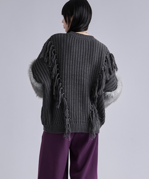 Ellno Loset（エルノロゼット）の「ソデファーケーブルキリカエニット（ニット/セーター・メンズ・チャコール/ブラック・SMALL/MEDIUM/LARGE）」の4枚目の写真