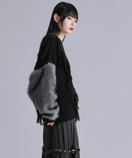 Ellno Loset（エルノロゼット）の「ソデファーケーブルキリカエニット（ニット/セーター・メンズ・チャコール/ブラック・SMALL/MEDIUM/LARGE）」の14枚目の写真