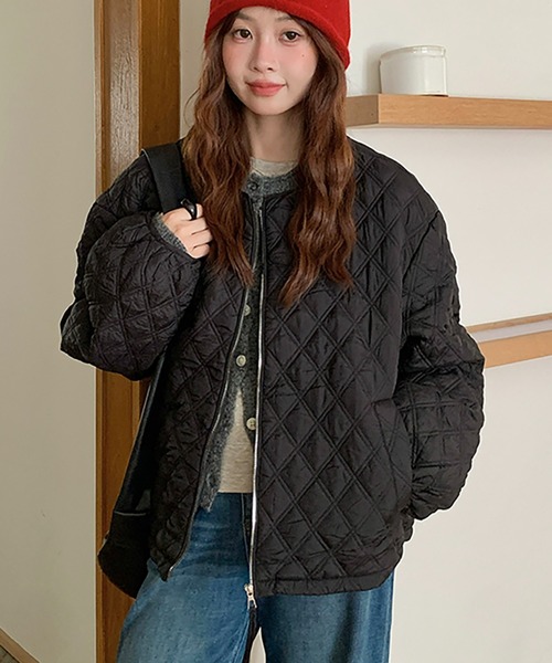 LAFFMO（ラフモ）の「ノーカラーダイヤキルティングジップアップジャケット（ダウンジャケット/コート・レディース・ブラック/オフホワイト/ブルー/ピンク・F）」の10枚目の写真