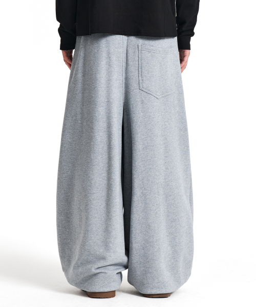 KICHUL(キチョル)の「EASIER BALLOON SWEAT PANTS (MELANGE GREY)(その他パンツ・レディース・その他・X-SMALL/SMALL/MEDIUM/LARGE)」の3枚目の写真