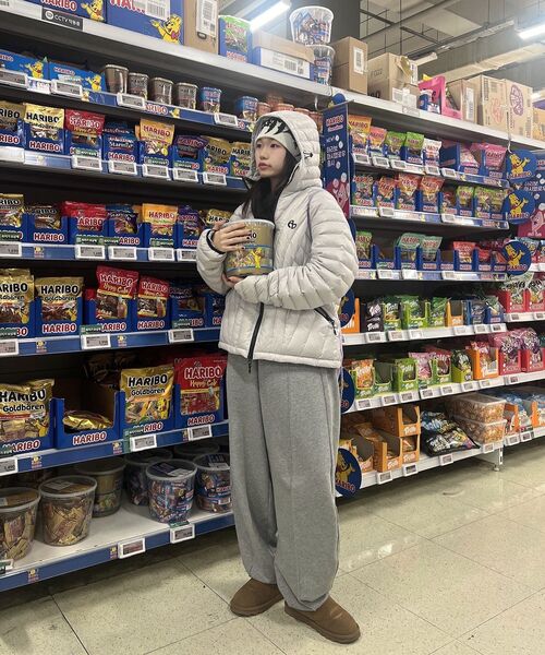 KICHUL(キチョル)の「EASIER BALLOON SWEAT PANTS (MELANGE GREY)(その他パンツ・レディース・その他・X-SMALL/SMALL/MEDIUM/LARGE)」の20枚目の写真