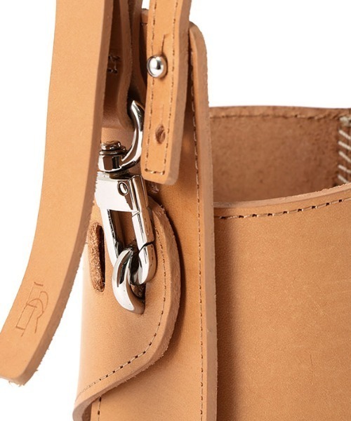 タンドレザーボトルホルダー（水筒）｜ETRE TOKYO（エトレトウキョウ