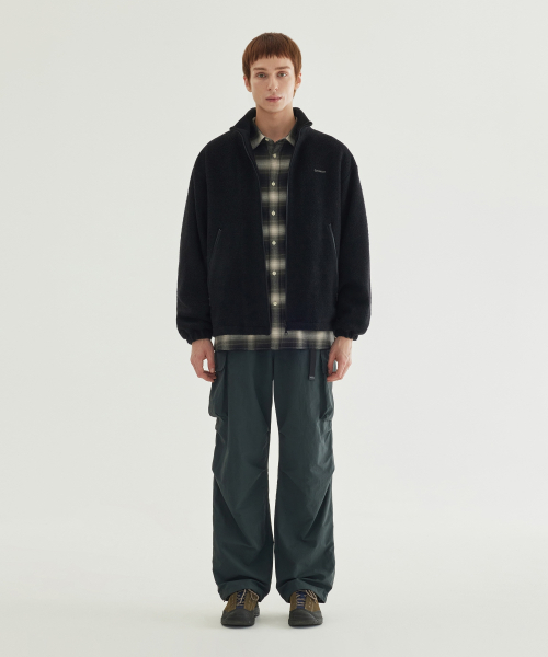 COVERNAT（カバーナット）の「ウールジップアップジャケット ブラック（その他アウター・レディース・その他・SMALL/MEDIUM/LARGE/X-LARGE）」の4枚目の写真