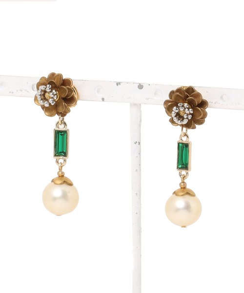 DRESSLAVE(ドレスレイブ)の「monshiro / zinnia petit pierce(ジニアプチピアス)(ピアス(両耳用)・レディース・ゴールド・FREE)」の1枚目の写真