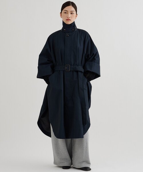 Whim Gazette（ウィムガゼット）の「ポンチョロングコート（ポンチョ・レディース・ネイビー/ベージュ・FREE）」の2枚目の写真