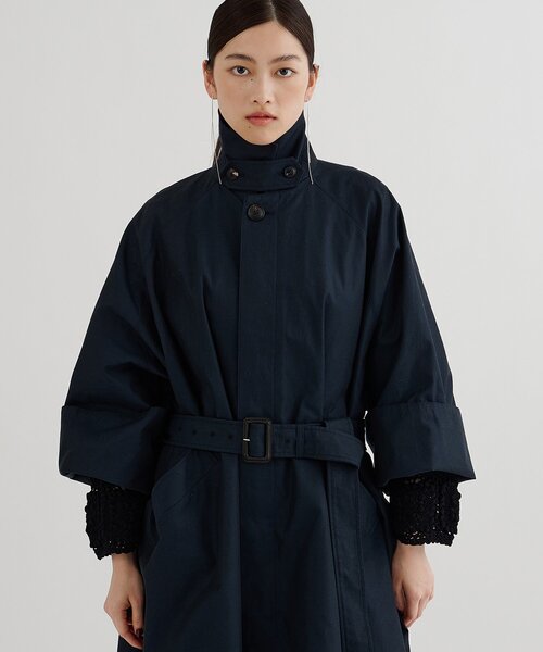 Whim Gazette（ウィムガゼット）の「ポンチョロングコート（ポンチョ・レディース・ネイビー/ベージュ・FREE）」の12枚目の写真