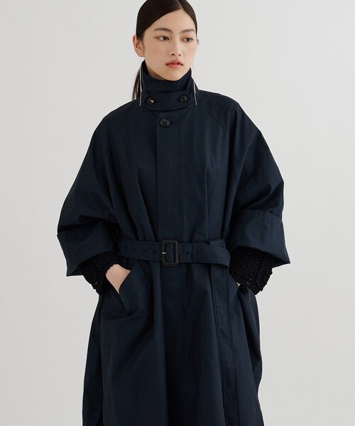 Whim Gazette（ウィムガゼット）の「ポンチョロングコート（ポンチョ・レディース・ネイビー/ベージュ・FREE）」の19枚目の写真