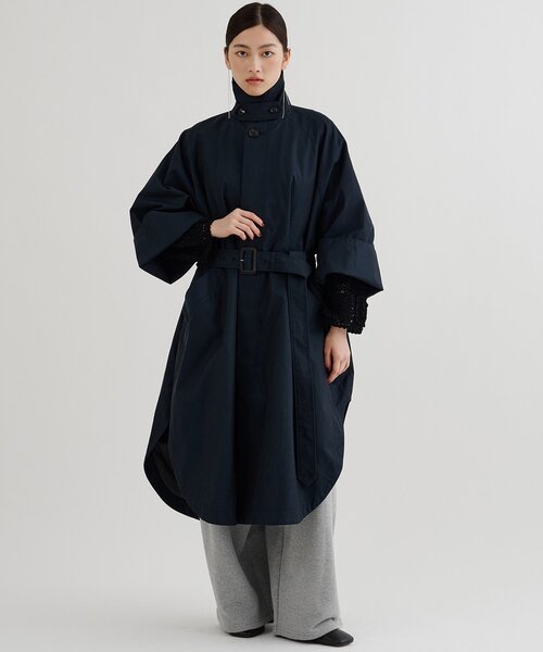Whim Gazette（ウィムガゼット）の「ポンチョロングコート（ポンチョ・レディース・ネイビー/ベージュ・FREE）」の11枚目の写真
