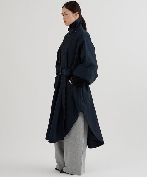 Whim Gazette（ウィムガゼット）の「ポンチョロングコート（ポンチョ・レディース・ネイビー/ベージュ・FREE）」の15枚目の写真