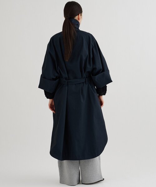 Whim Gazette（ウィムガゼット）の「ポンチョロングコート（ポンチョ・レディース・ネイビー/ベージュ・FREE）」の18枚目の写真