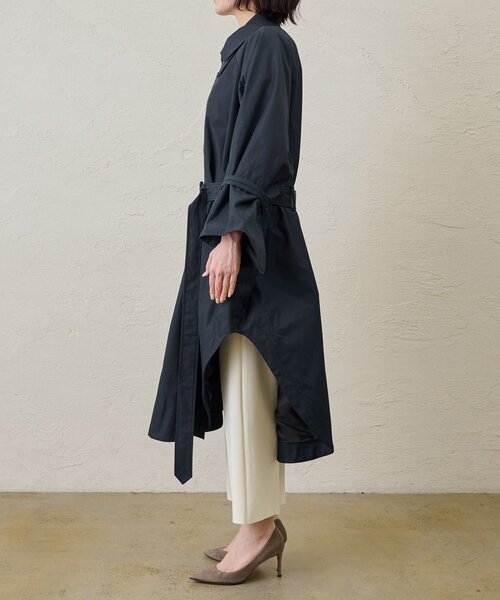 Whim Gazette（ウィムガゼット）の「ポンチョロングコート（ポンチョ・レディース・ネイビー/ベージュ・FREE）」の22枚目の写真