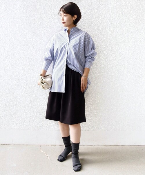 SHIPS(シップス)の「〈洗濯機可能〉ドロスト タック ハーフ パンツ(その他パンツ・レディース・ダークグレー/グレー/ブラック・ONE SIZE)」の6枚目の写真