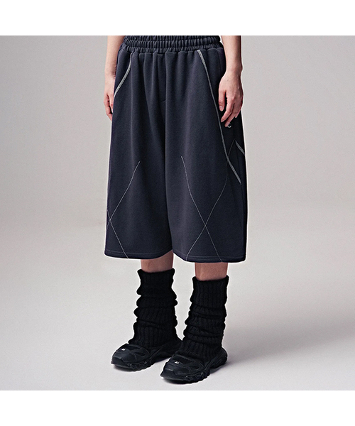 ZENDUST(ジェンダスト)の「Muens Bermuda Pants CHARCOAL(その他パンツ・レディース・チャコール・SMALL/MEDIUM/LARGE)」の1枚目の写真