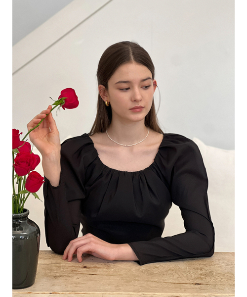 LAUTREDE MIN(ロートルドミン)の「Lautre Miu Puff Black Blouse(シャツ/ブラウス・レディース・ブラック・SMALL/MEDIUM)」の2枚目の写真