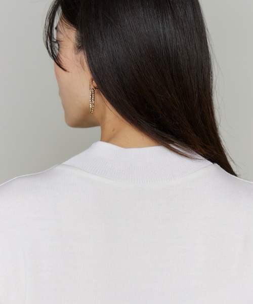 INED（イネド）の「圧縮スムースドッキングニットプルオーバー【セットアップ対応】（Tシャツ/カットソー・レディース・アイボリー/チャコールグレー・11号/9号）」の15枚目の写真