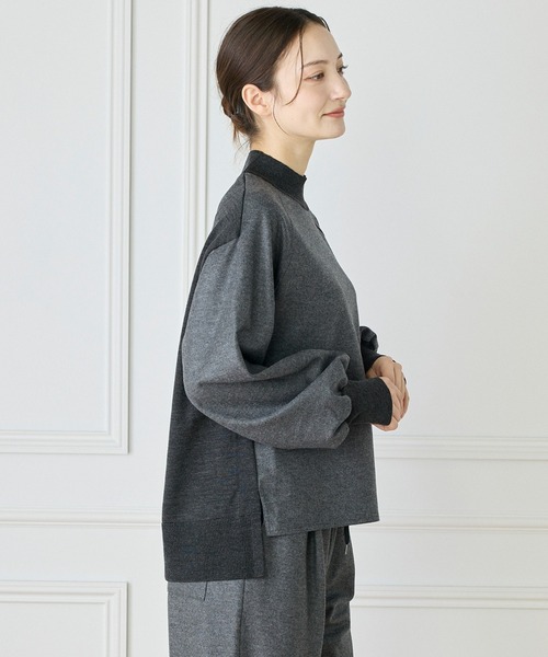 INED（イネド）の「圧縮スムースドッキングニットプルオーバー【セットアップ対応】（Tシャツ/カットソー・レディース・アイボリー/チャコールグレー・11号/9号）」の3枚目の写真