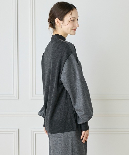 INED（イネド）の「圧縮スムースドッキングニットプルオーバー【セットアップ対応】（Tシャツ/カットソー・レディース・アイボリー/チャコールグレー・11号/9号）」の4枚目の写真