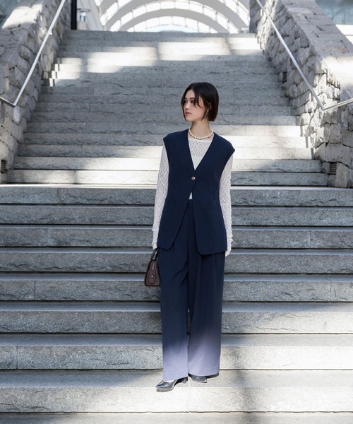 BAYFLOW（ベイフロー）の「【KARENさんコラボ】スラックス（スラックス・レディース・グレイッシュベージュ/ネイビー・SMALL/MEDIUM）」の12枚目の写真