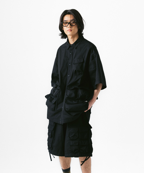 ANGLAN（アングラン）の「Slather Utility Pocket Half Shirt - Black（シャツ/ブラウス・メンズ・その他・ONE SIZE）」の2枚目の写真