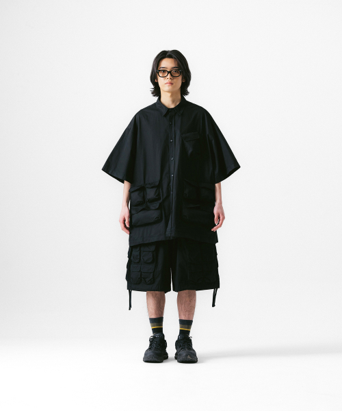 ANGLAN（アングラン）の「Slather Utility Pocket Half Shirt - Black（シャツ/ブラウス・メンズ・その他・ONE SIZE）」の3枚目の写真
