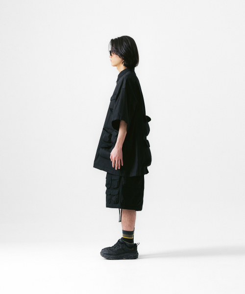 ANGLAN（アングラン）の「Slather Utility Pocket Half Shirt - Black（シャツ/ブラウス・メンズ・その他・ONE SIZE）」の5枚目の写真