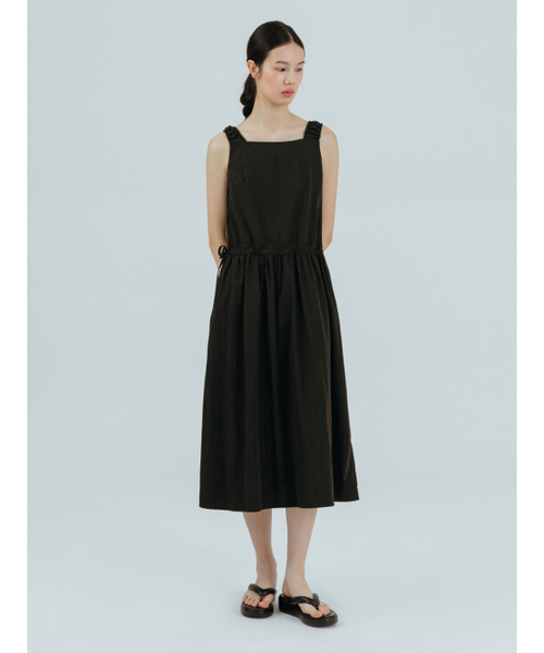 ETMON(エトモン)の「Apron Side Strap Dress Black(ワンピース・レディース・その他・FREE)」の2枚目の写真
