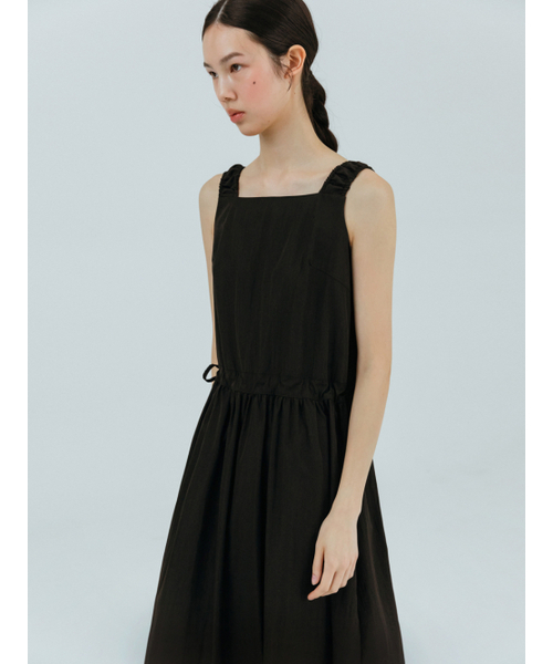 ETMON(エトモン)の「Apron Side Strap Dress Black(ワンピース・レディース・その他・FREE)」の4枚目の写真