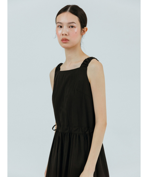 ETMON(エトモン)の「Apron Side Strap Dress Black(ワンピース・レディース・その他・FREE)」の5枚目の写真