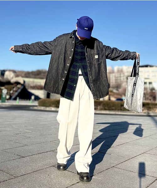 LMCの「OVERSIZED DENIM SHIRT Black(シャツ/ブラウス・レディース・その他・S/M/L)」の6枚目の写真